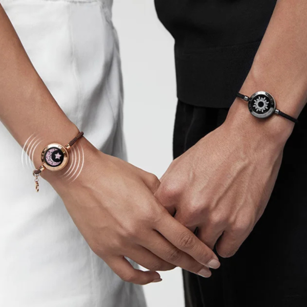 Bracelet couple distance