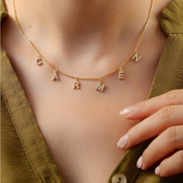 Collier lettre prenom