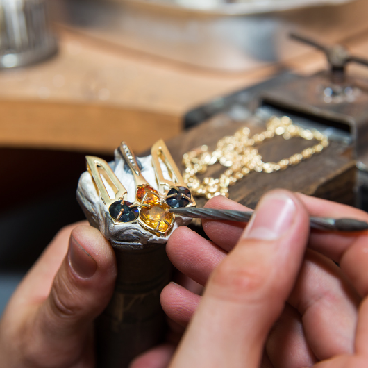 bijoux symboliques relation amoureuses